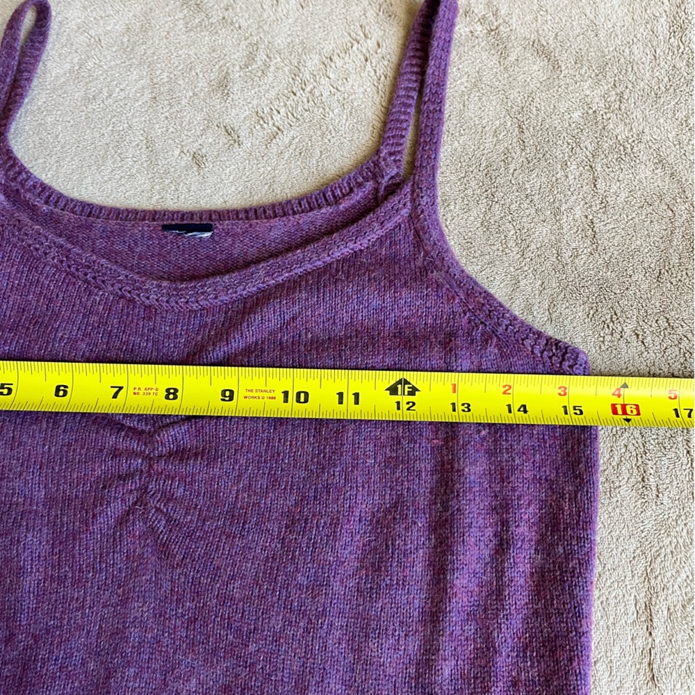 Matching Cardigan & Tank - Picture 5 of 9